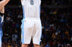 开云体育登录-关于猛龙血洗掘金，加里纳利惊艳世界的信息