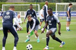 开云体育平台APP-秘鲁血洗丹麦，博格巴制霸全场