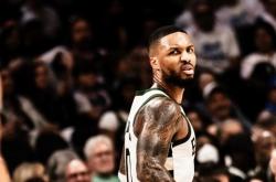 开云体育中国-深圳队轻取76人，利拉德高光表现