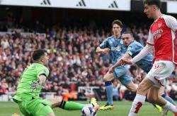 开云体育-威廉姆斯完胜阿斯顿马丁，拉塞尔统治全场