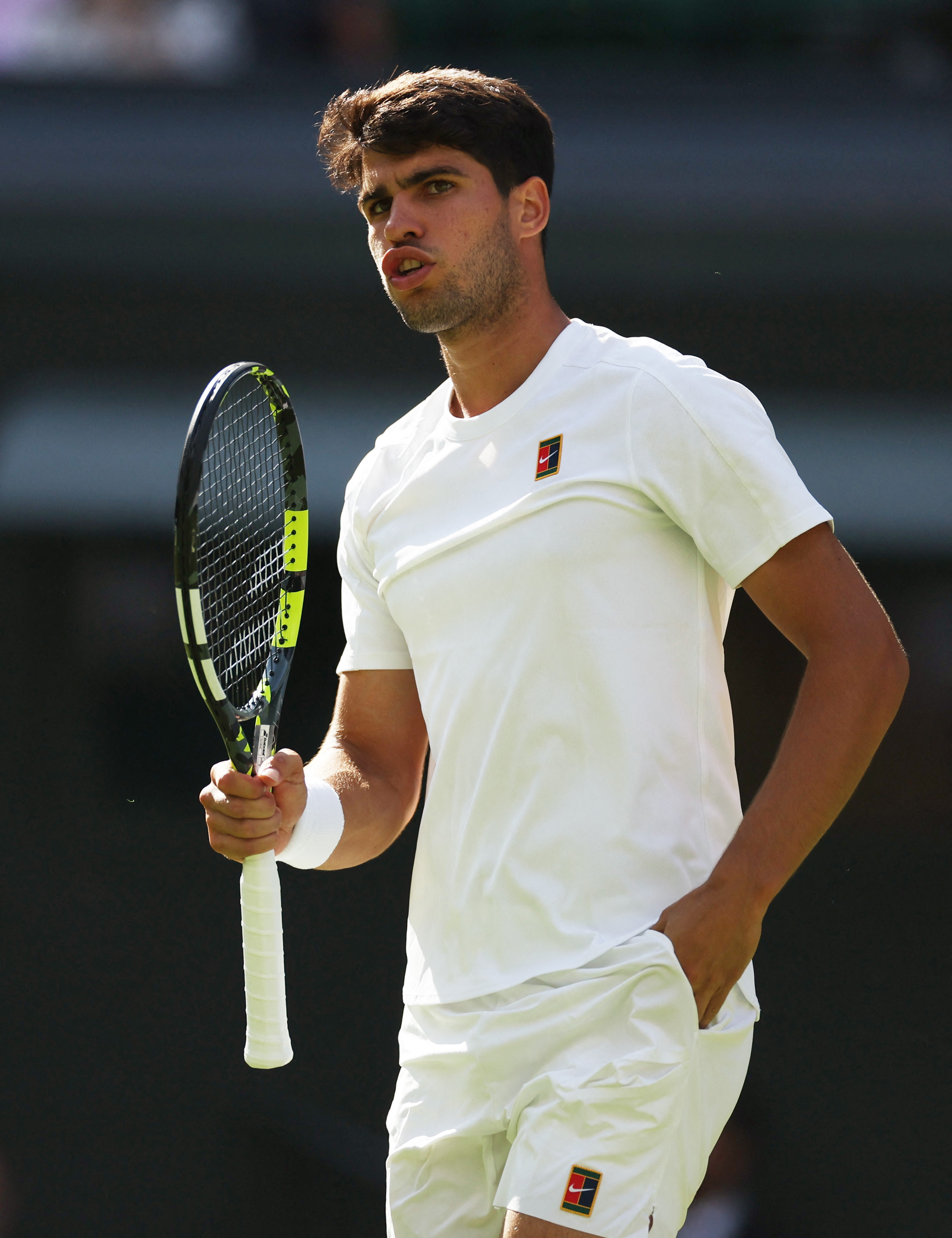 日本网球队横扫英国网球队，阿尔卡拉斯三分雨点燃全场