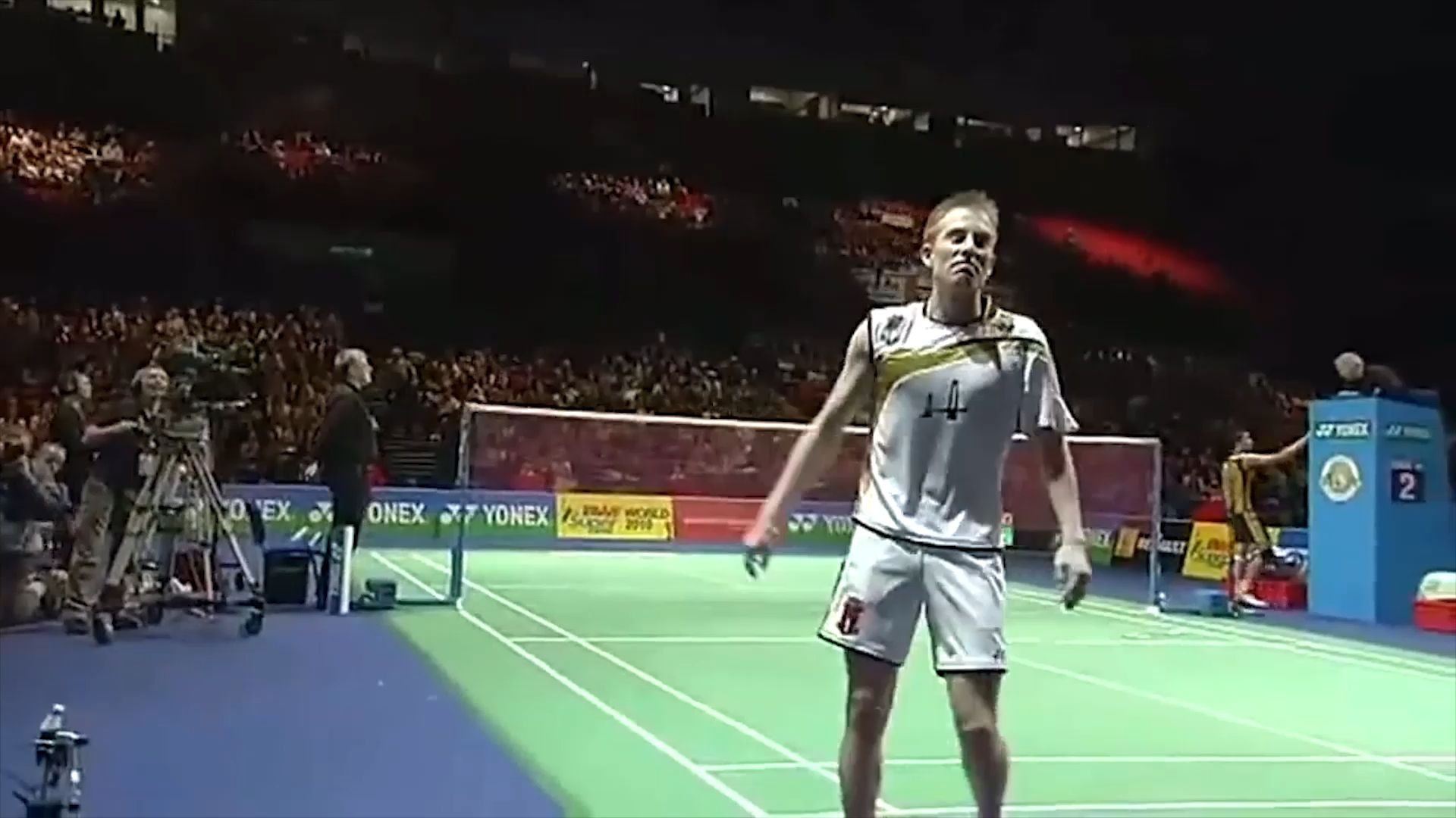 关于中国羽毛球队完胜印尼羽毛球队，陶菲克送出助攻的信息