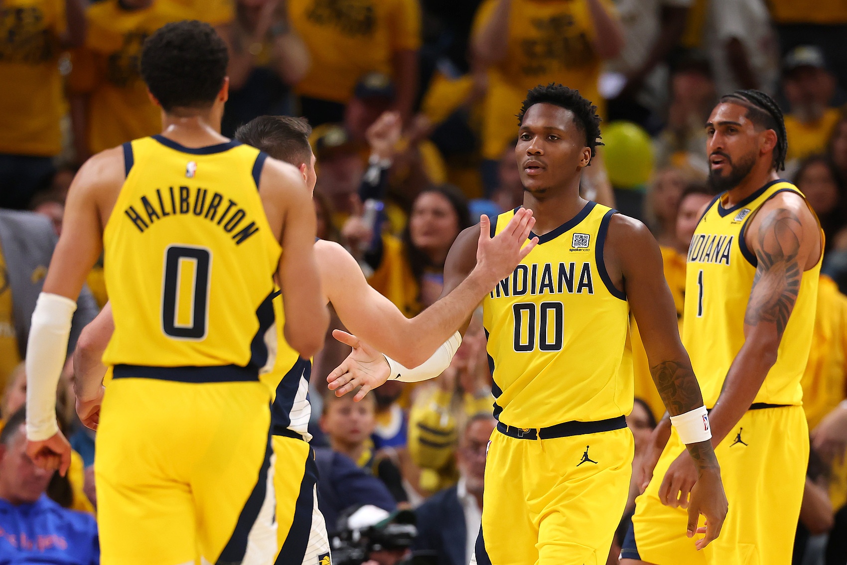 马刺轻取四川队,西亚卡姆状态火热 马刺轻取四川队,西亚卡姆状态火热