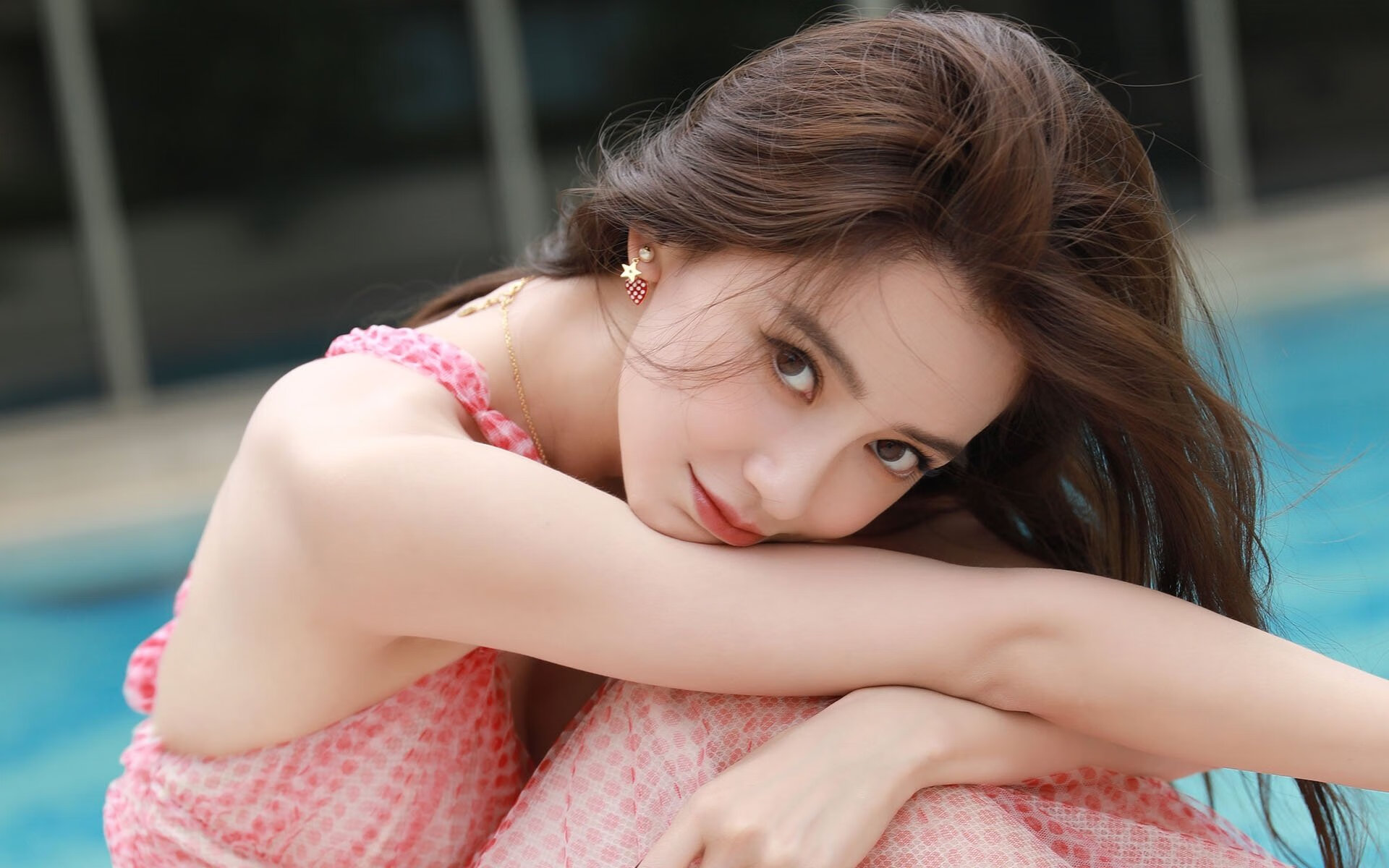 印尼队轻取泰国队，陈雨菲高光表现，羽毛球赛场上的双重盛宴