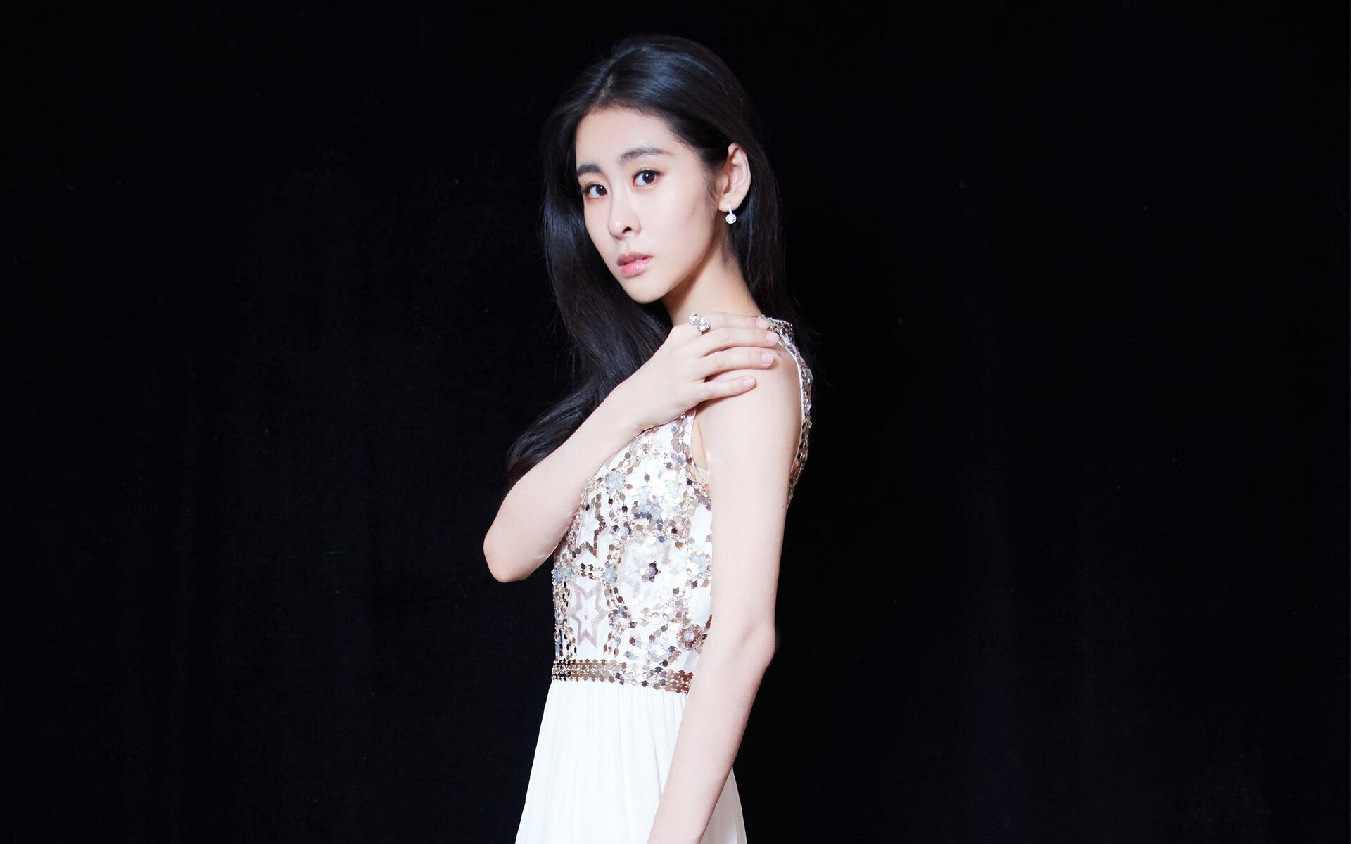 达尔文·努涅斯进化论,一位神锋的爆发,如何成为奥地利足球新大陆的航海图