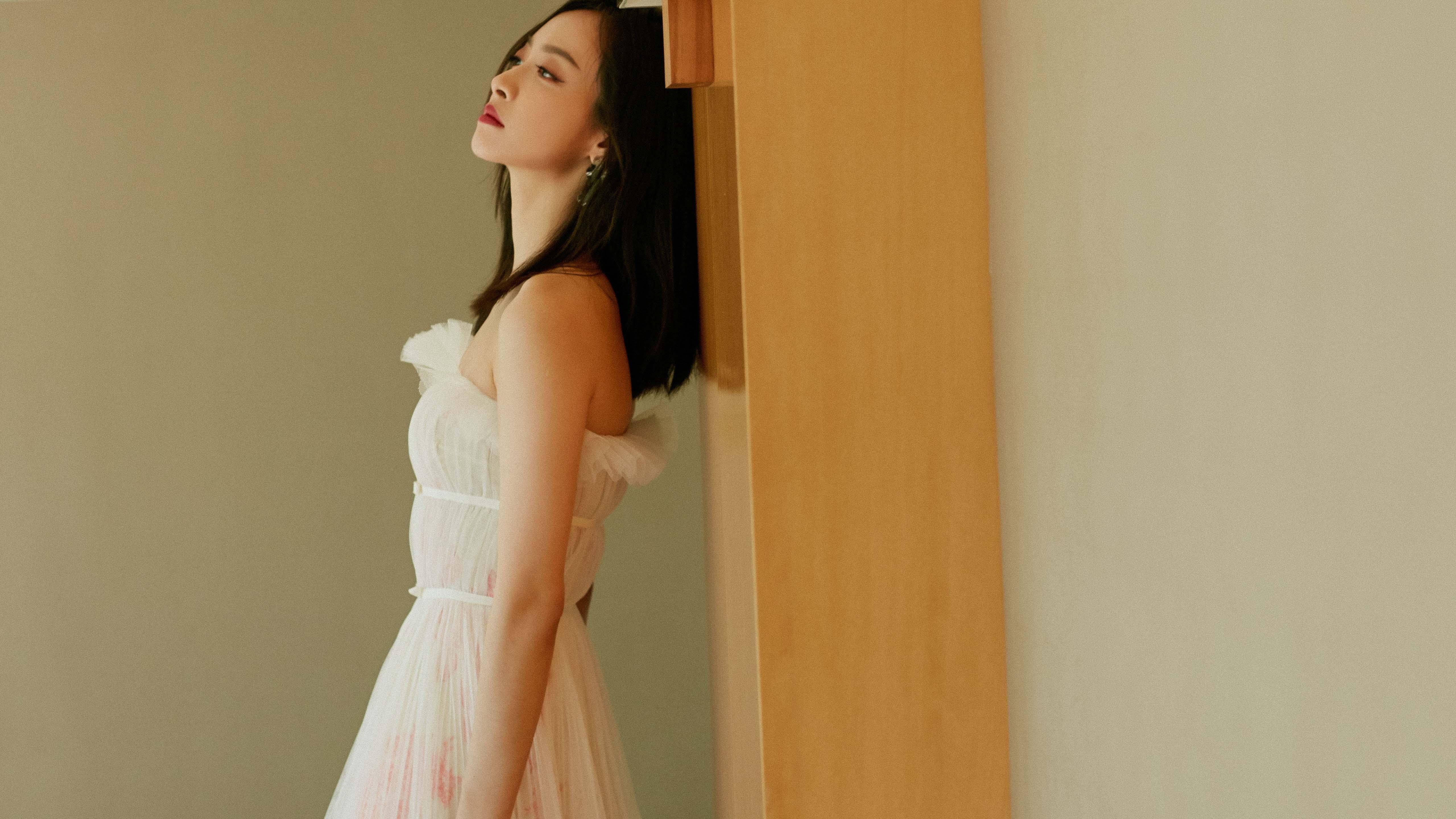 巴黎对阵威尔士,伊萨克的压制级表演